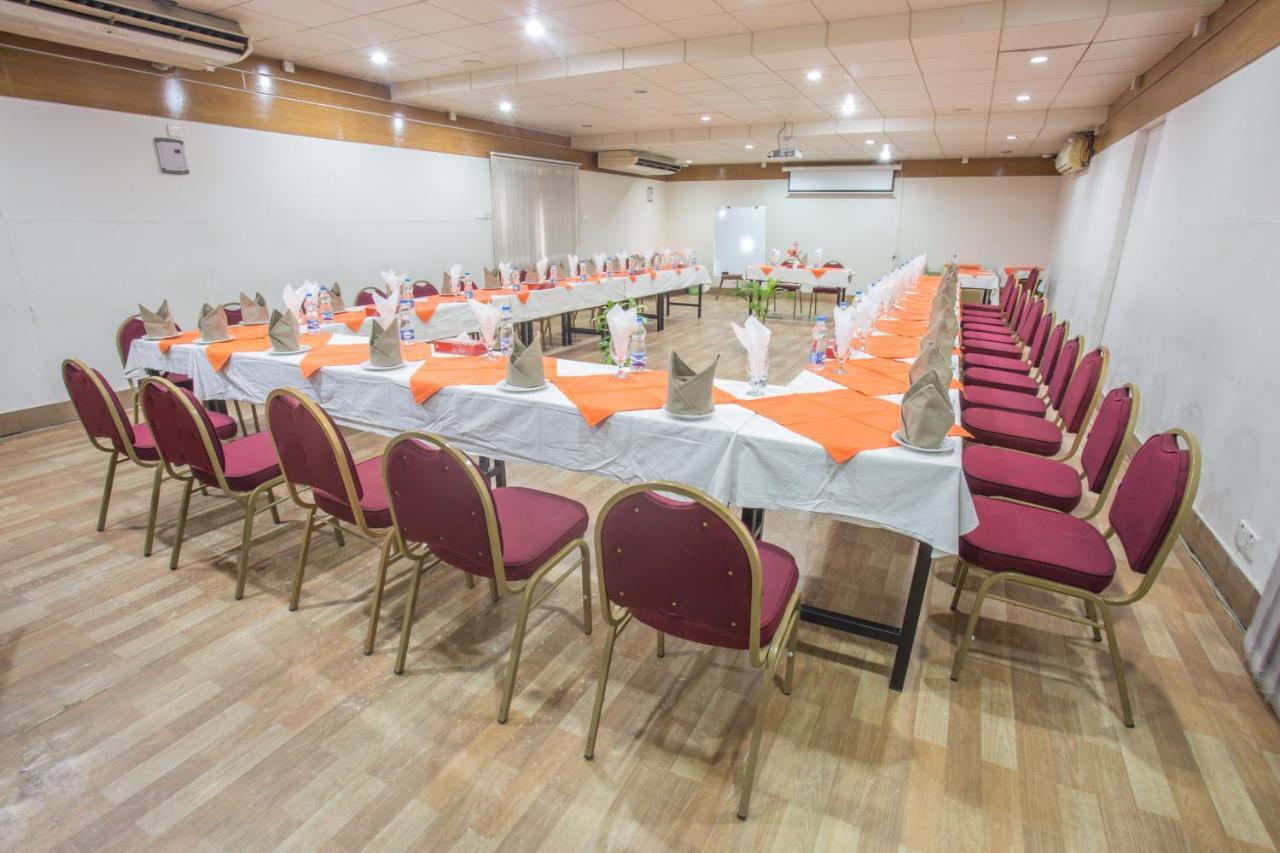 Sel Nibash Hotel & Serviced Apartments Дакка Екстер'єр фото